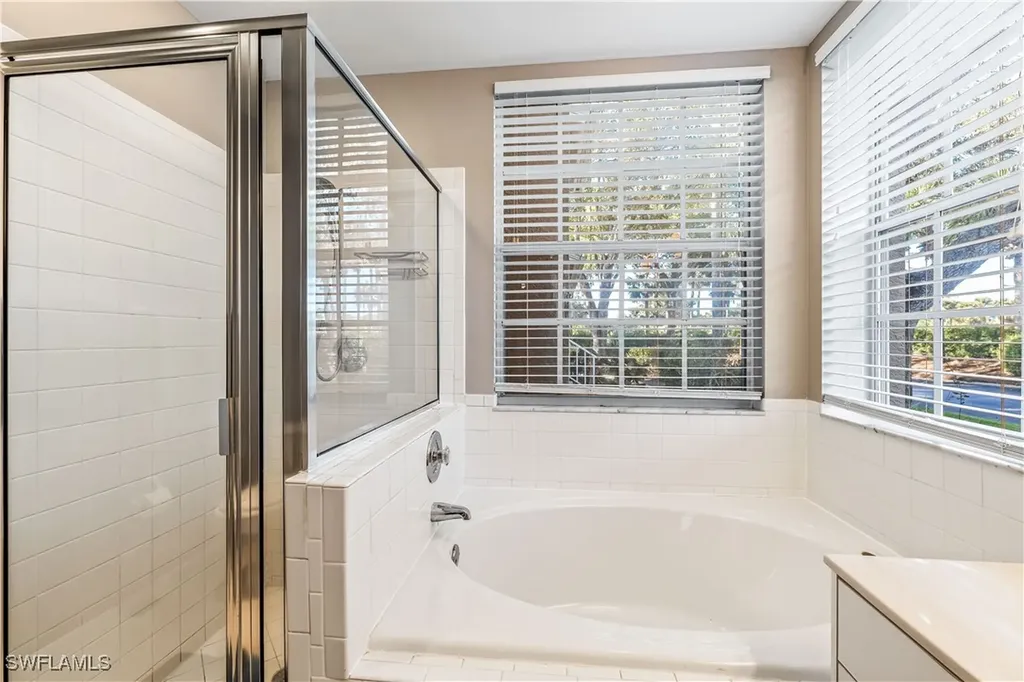 24827 Lakemont Cove Lane Bonita Springs FL 34134