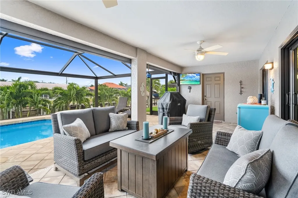 1729 SW 44th Terrace Cape Coral FL 33914