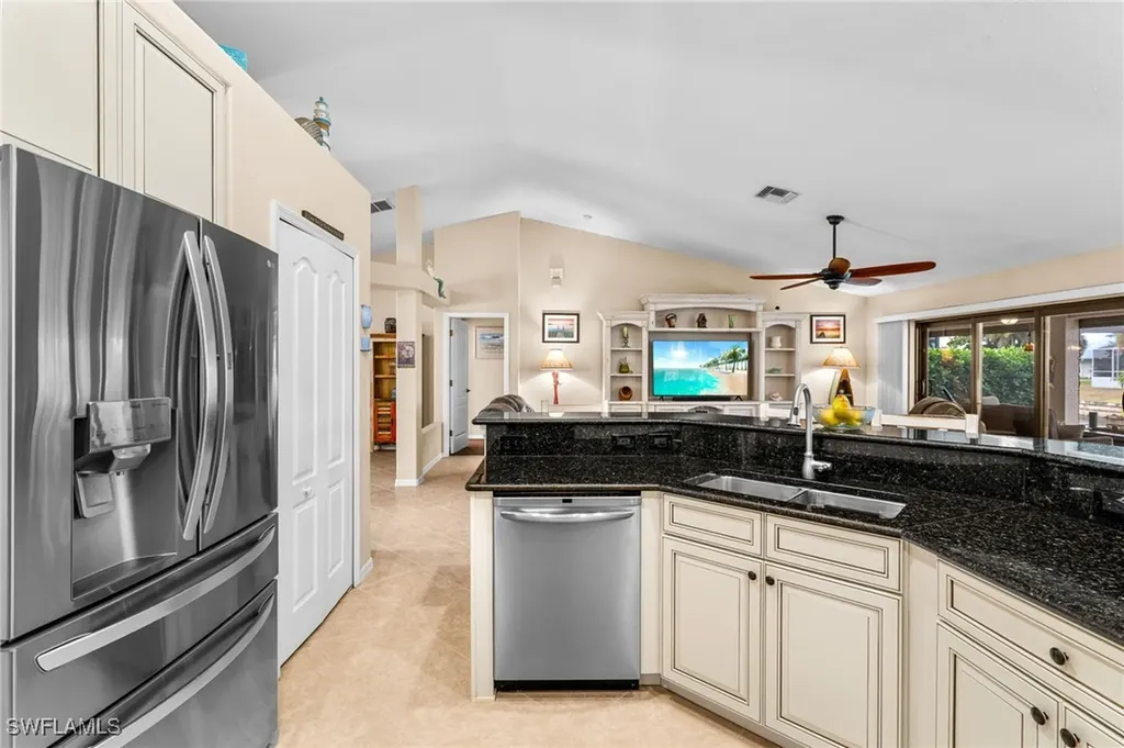 1729 SW 44th Terrace Cape Coral FL 33914