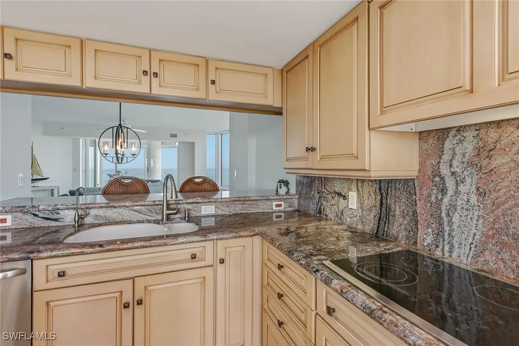 60 Seagate Drive Naples FL 34103