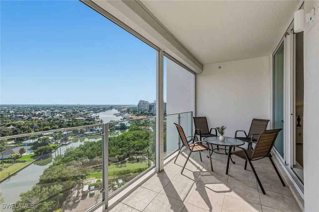 60 Seagate Drive Naples FL 34103