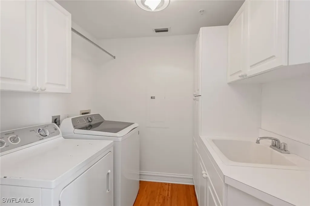 60 Seagate Drive Naples FL 34103