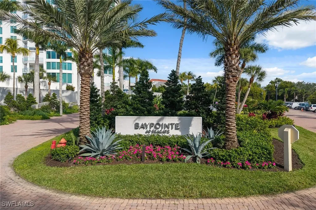 60 Seagate Drive Naples FL 34103