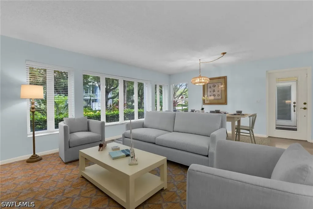 284 4th Street S Naples FL 34102
