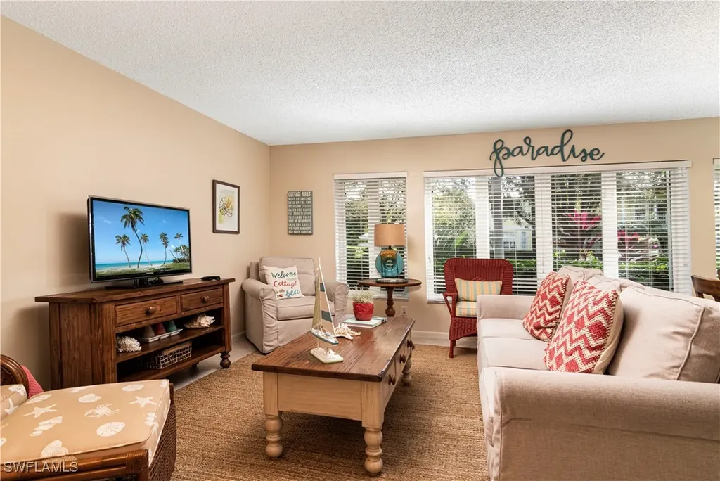 284 4th Street S Naples FL 34102