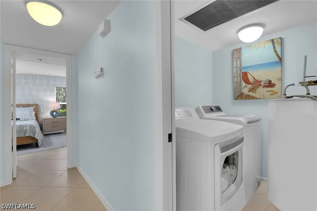 284 4th Street S Naples FL 34102