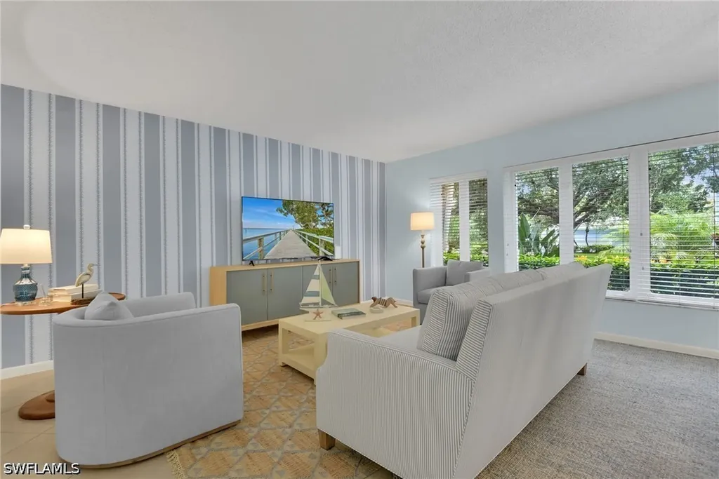 284 4th Street S Naples FL 34102
