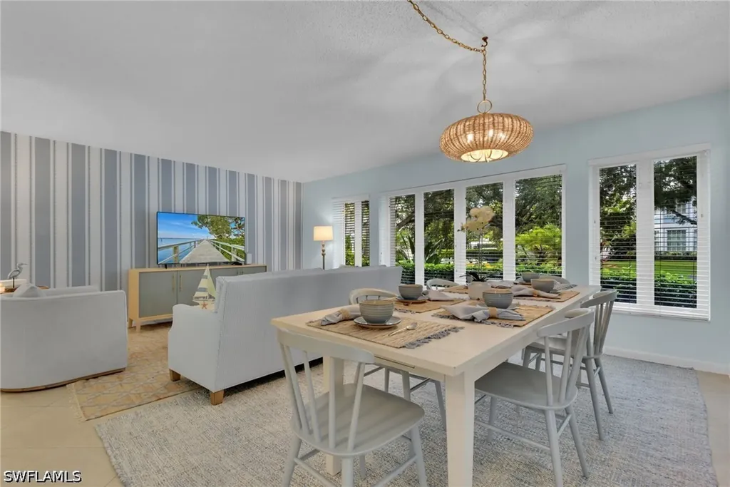 284 4th Street S Naples FL 34102