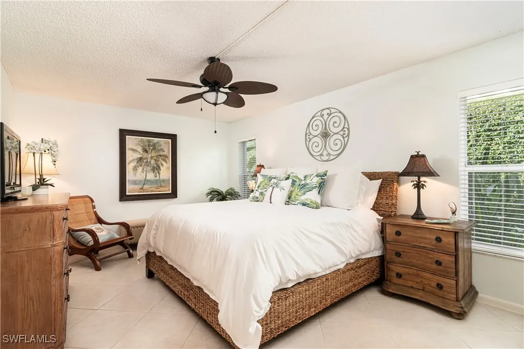 284 4th Street S Naples FL 34102