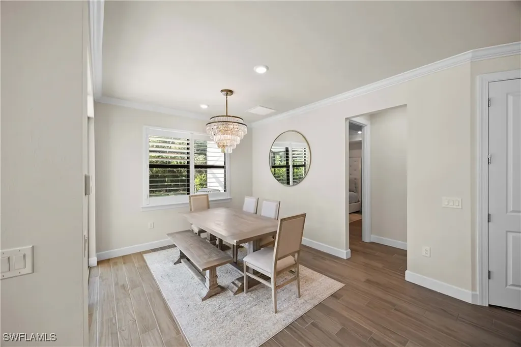6825 Greenbriar Court Naples FL 34114