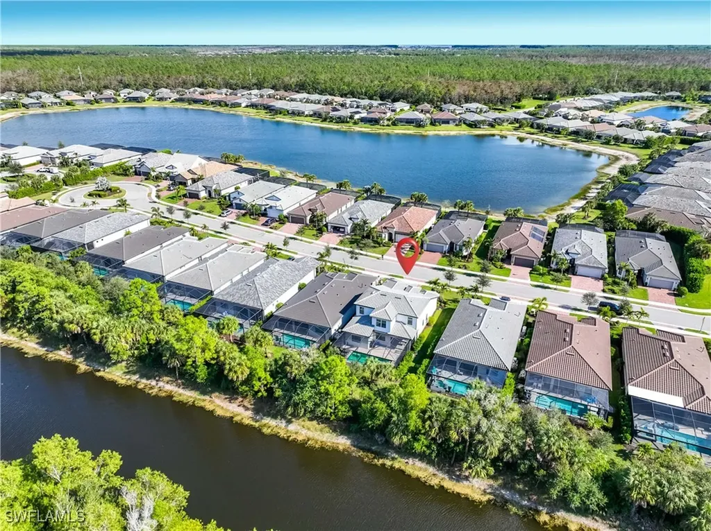 6825 Greenbriar Court Naples FL 34114