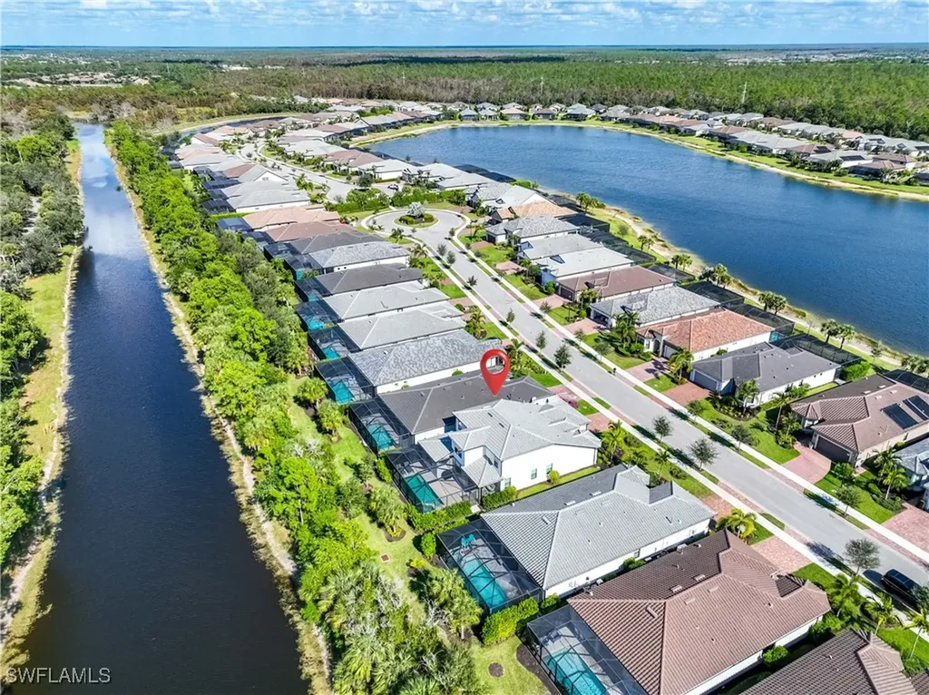 6825 Greenbriar Court Naples FL 34114