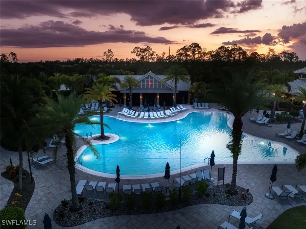 6825 Greenbriar Court Naples FL 34114