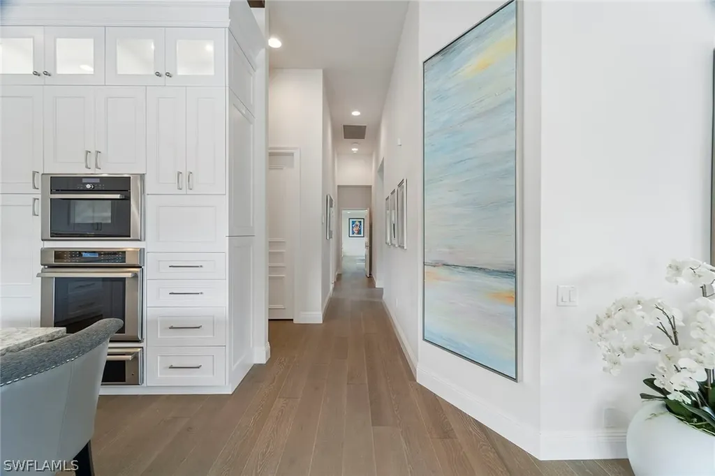 6582 Trail Boulevard Naples FL 34108