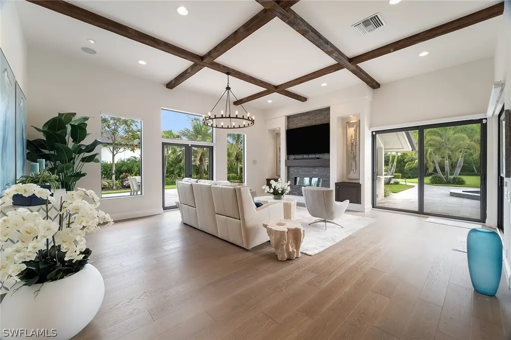 6582 Trail Boulevard Naples FL 34108