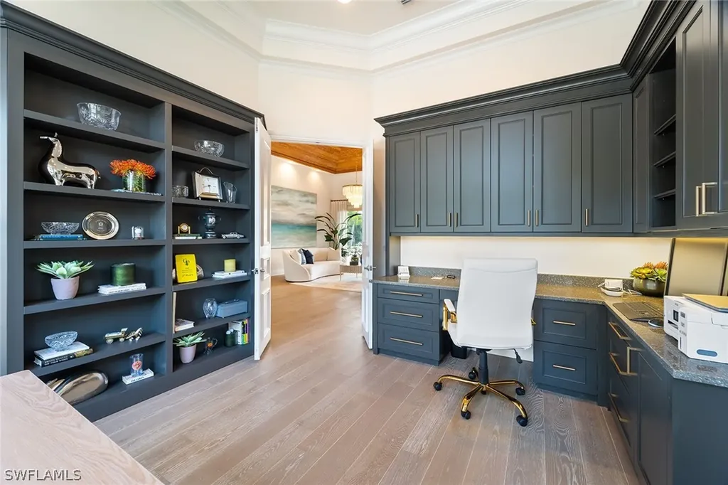6582 Trail Boulevard Naples FL 34108
