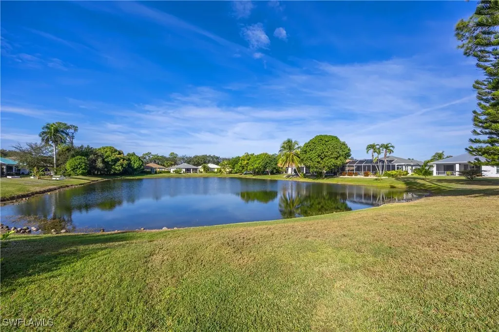 223 Stanhope Circle Naples FL 34104