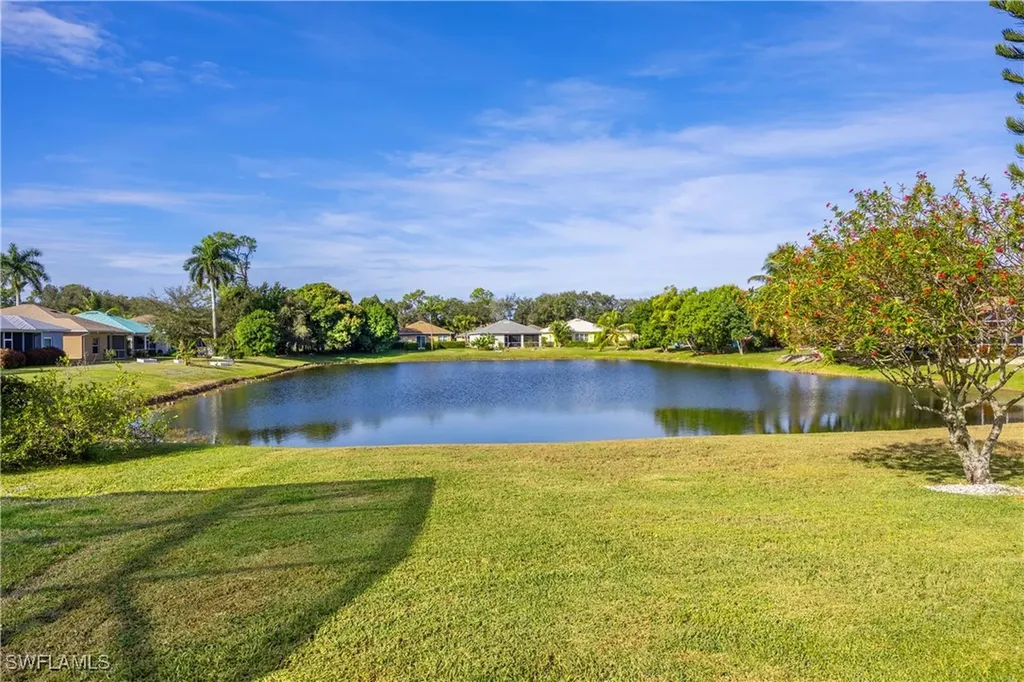 223 Stanhope Circle Naples FL 34104