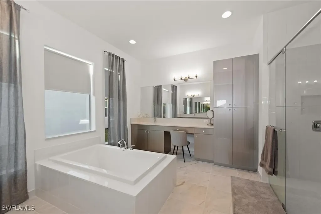 12044 Oleander Avenue Naples FL 34120