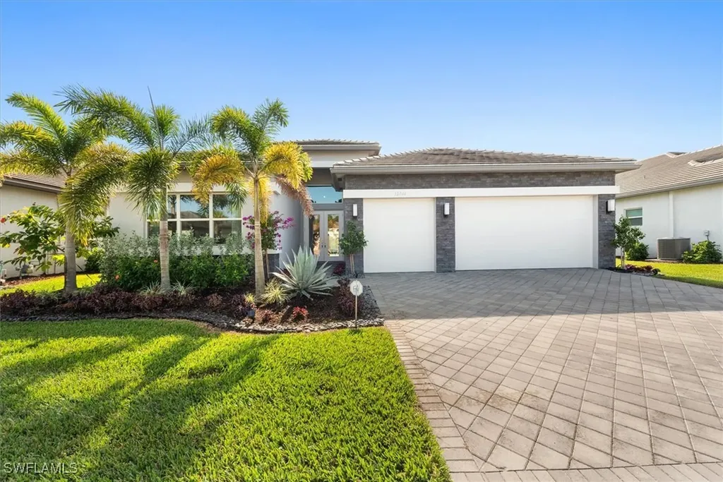 12044 Oleander Avenue Naples FL 34120