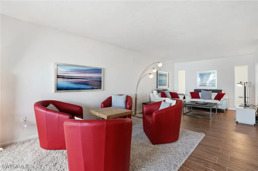 10475 Gulf Shore Drive Naples FL 34108