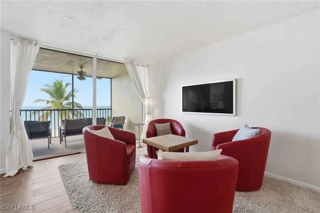 10475 Gulf Shore Drive Naples FL 34108