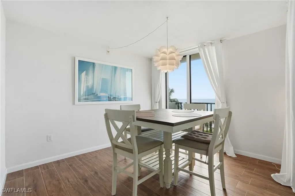 10475 Gulf Shore Drive Naples FL 34108