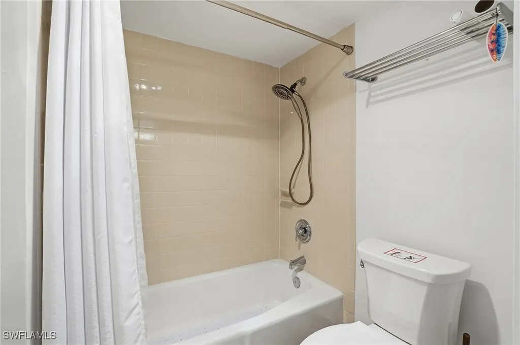 10475 Gulf Shore Drive Naples FL 34108