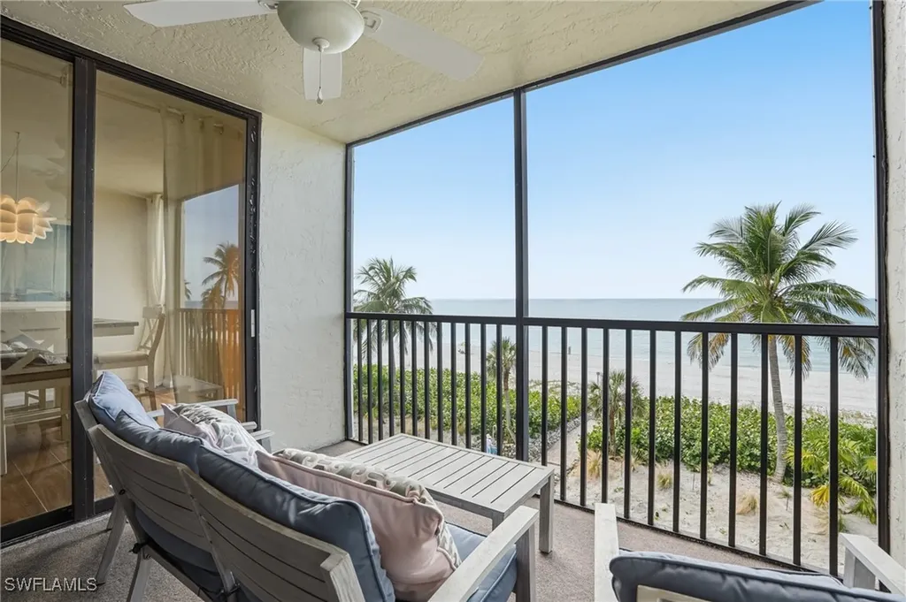 10475 Gulf Shore Drive Naples FL 34108
