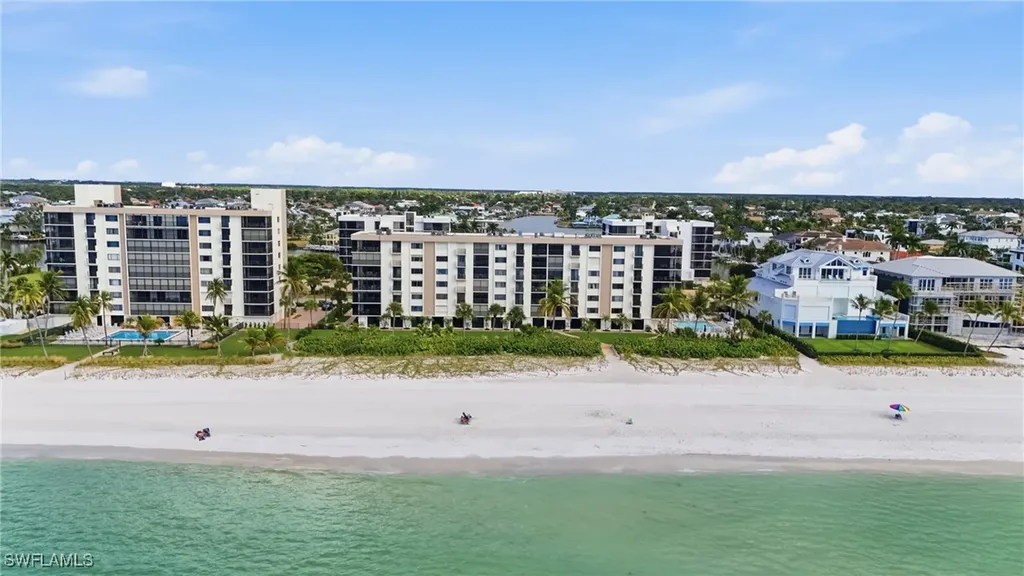 10475 Gulf Shore Drive Naples FL 34108