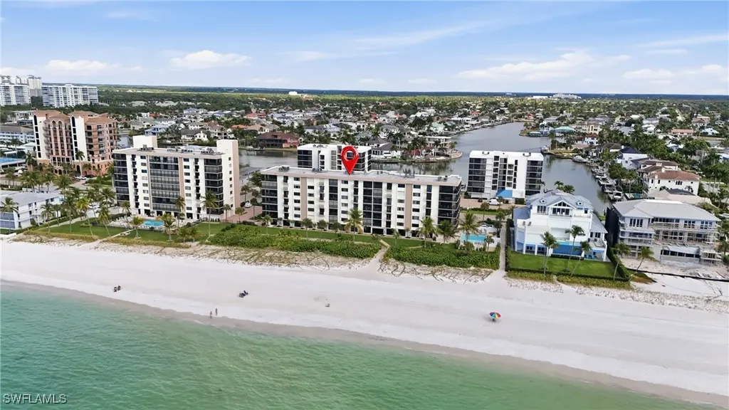 10475 Gulf Shore Drive Naples FL 34108