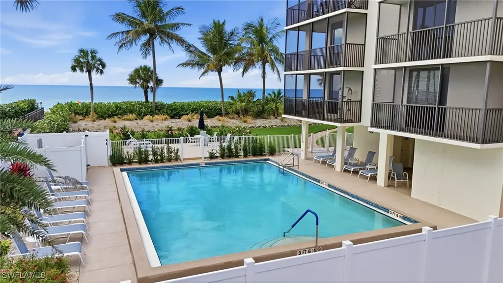 10475 Gulf Shore Drive Naples FL 34108