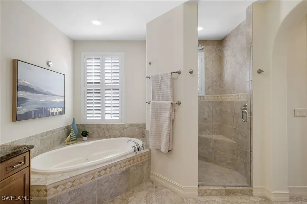 17770 Via Bella Acqua Court Miromar Lakes FL 33913