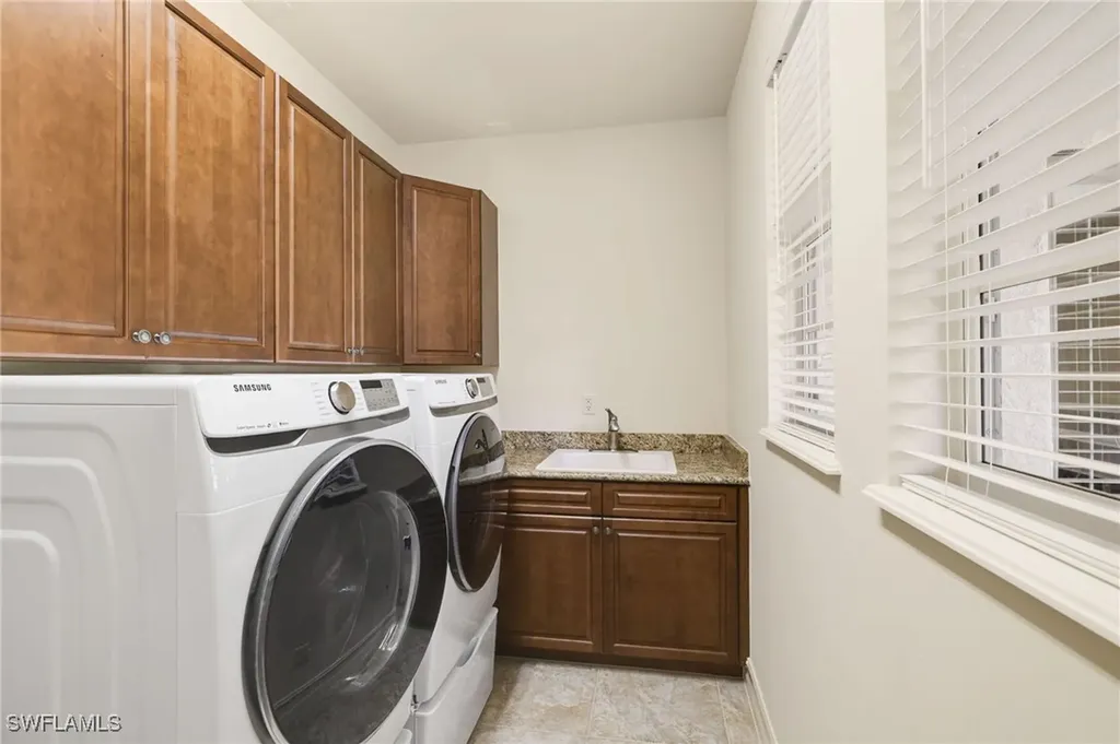 17770 Via Bella Acqua Court Miromar Lakes FL 33913