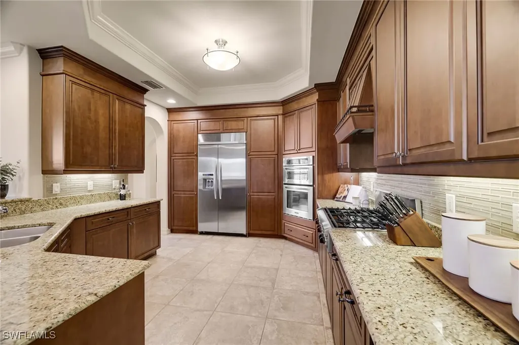 17770 Via Bella Acqua Court Miromar Lakes FL 33913