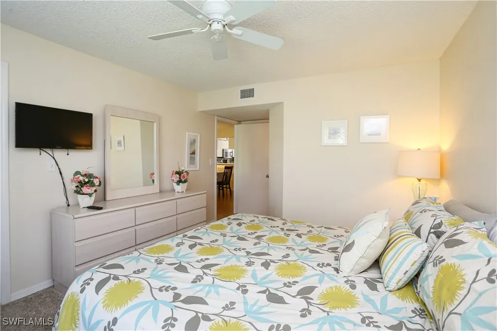 287 Quail Forest Boulevard Naples FL 34105