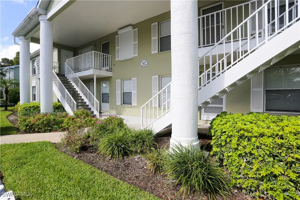 287 Quail Forest Boulevard Naples FL 34105