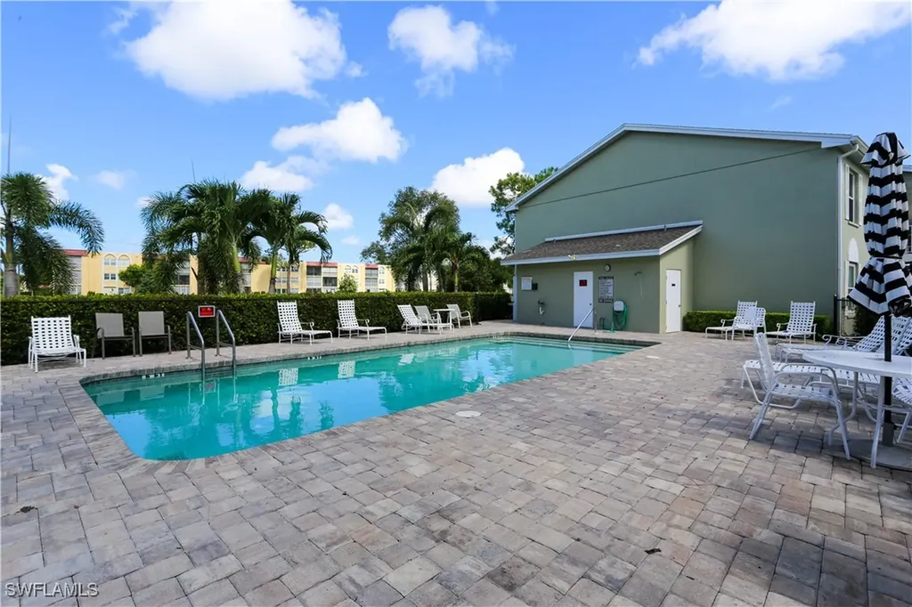 287 Quail Forest Boulevard Naples FL 34105