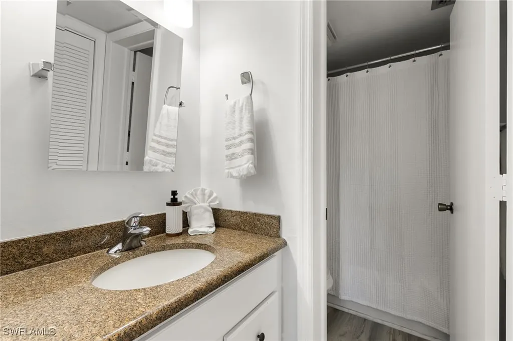 600 Neapolitan Way Naples FL 34103