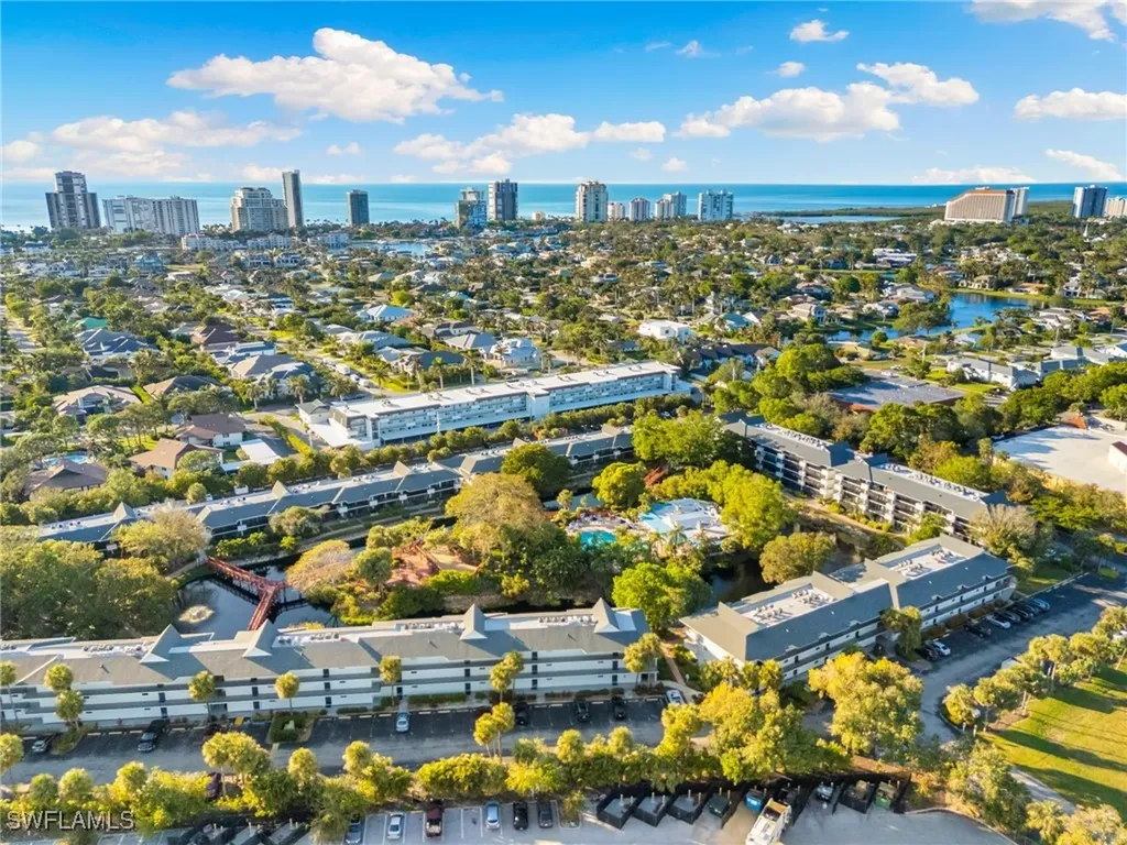 600 Neapolitan Way Naples FL 34103