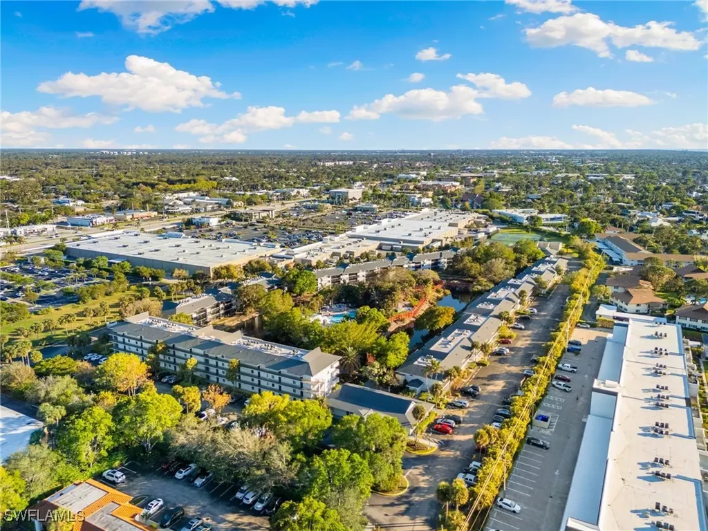 600 Neapolitan Way Naples FL 34103