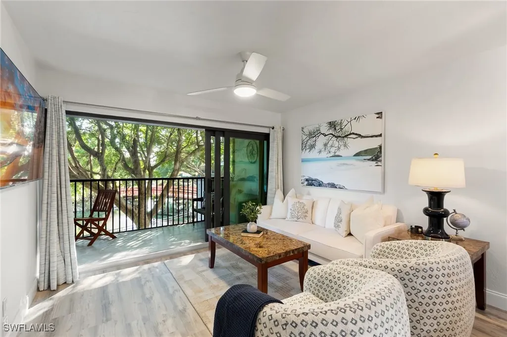 600 Neapolitan Way Naples FL 34103