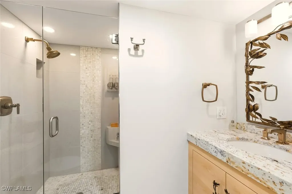 250 Park Shore Drive E Naples FL 34103