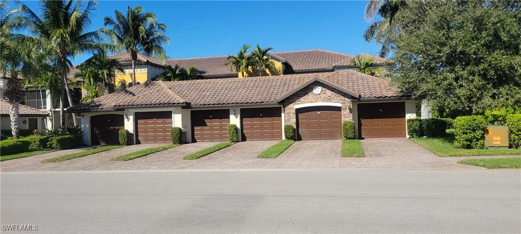 9510 Avellino Way Naples FL 34113