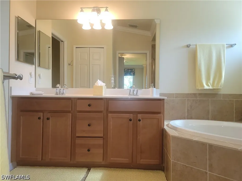 9510 Avellino Way Naples FL 34113