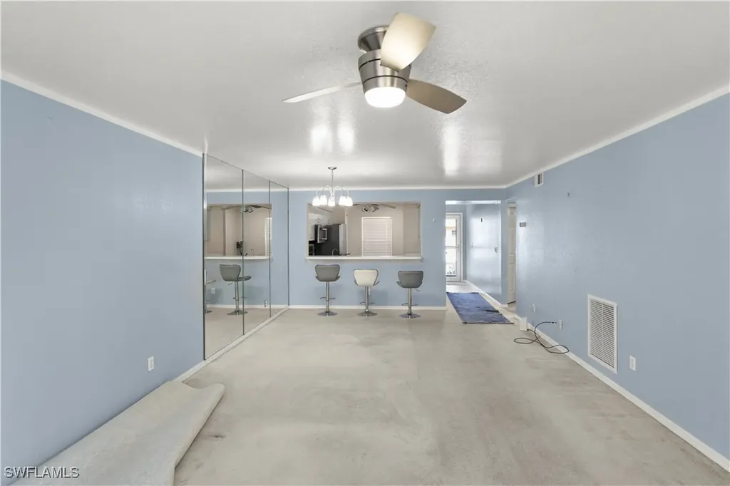 9610 Victoria Lane Naples FL 34109