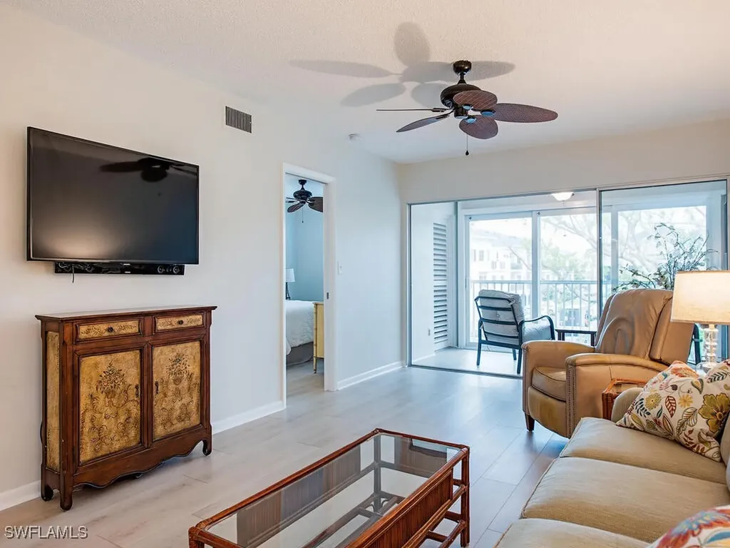 218 Banyan Boulevard Naples FL 34102