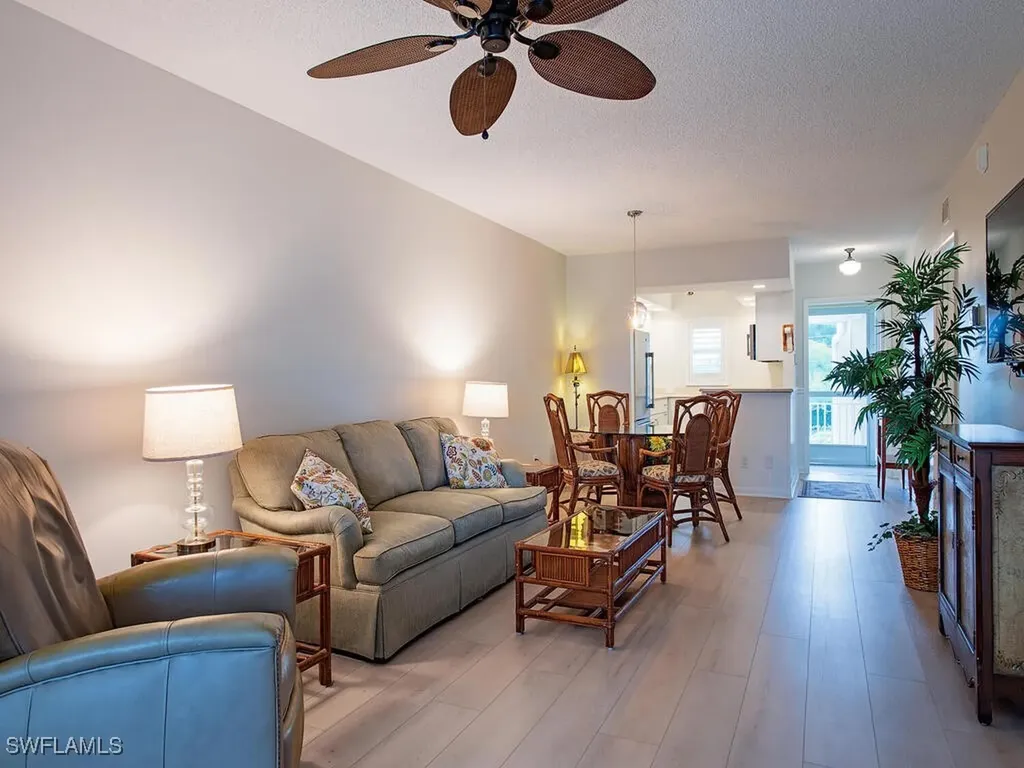 218 Banyan Boulevard Naples FL 34102
