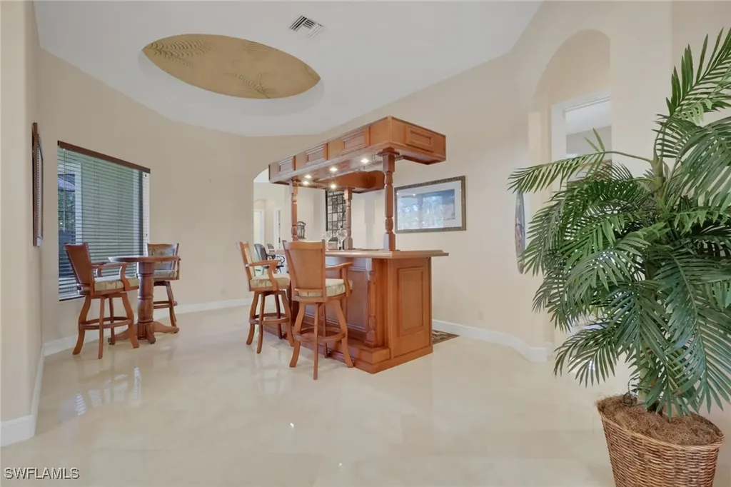 904 Glen Lake Circle Naples FL 34119