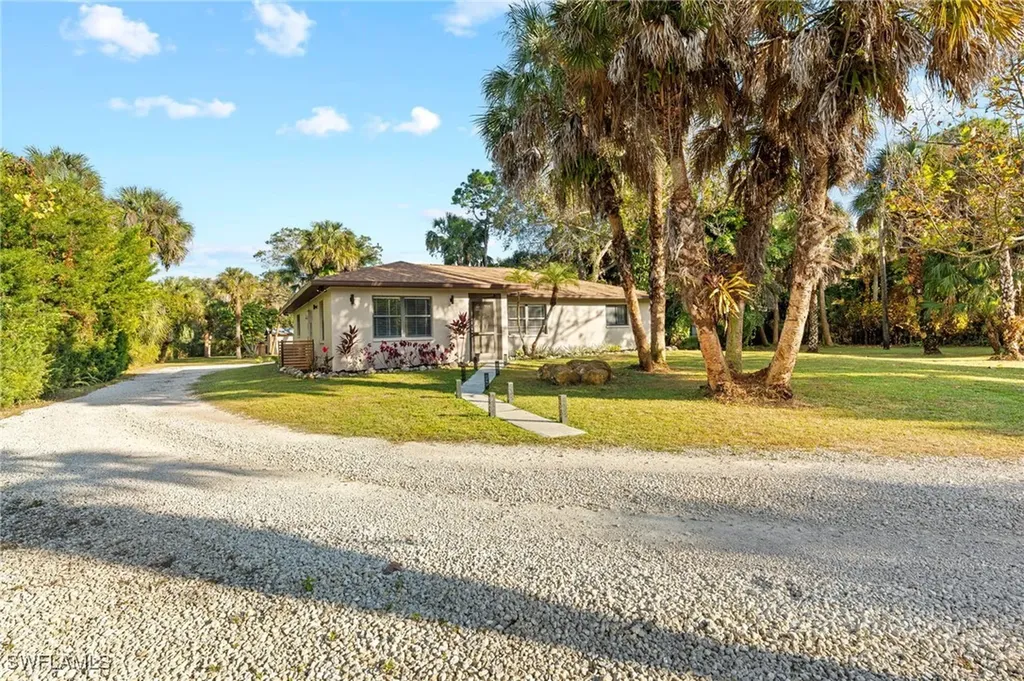 Naples FL, 1030 13TH Street SW